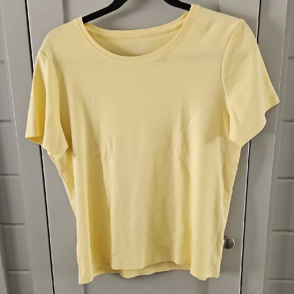 #181 Northern Reflections Soft Yellow Short Sleeve Tee Sz Large Ptp 21+
